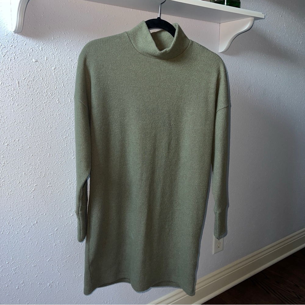 Abercrombie and Fitch green sweater dress